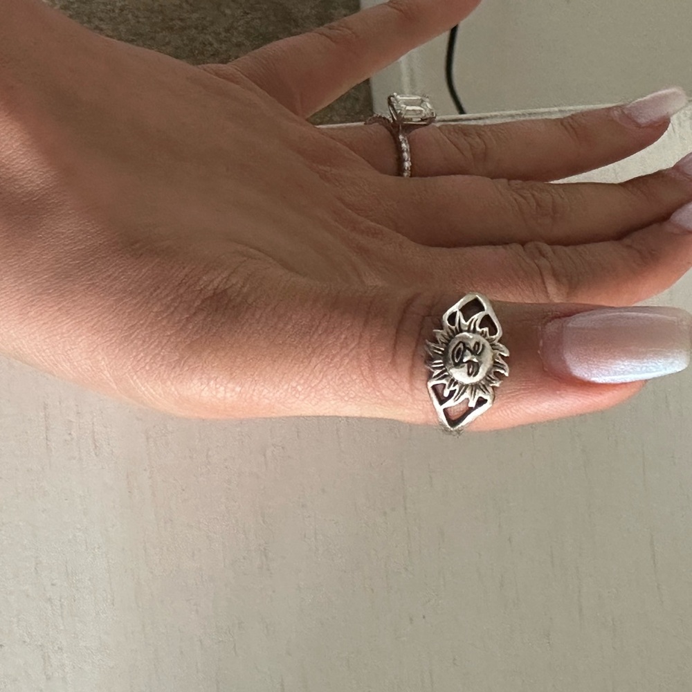 Size 10 Sterling Silver Sun ring